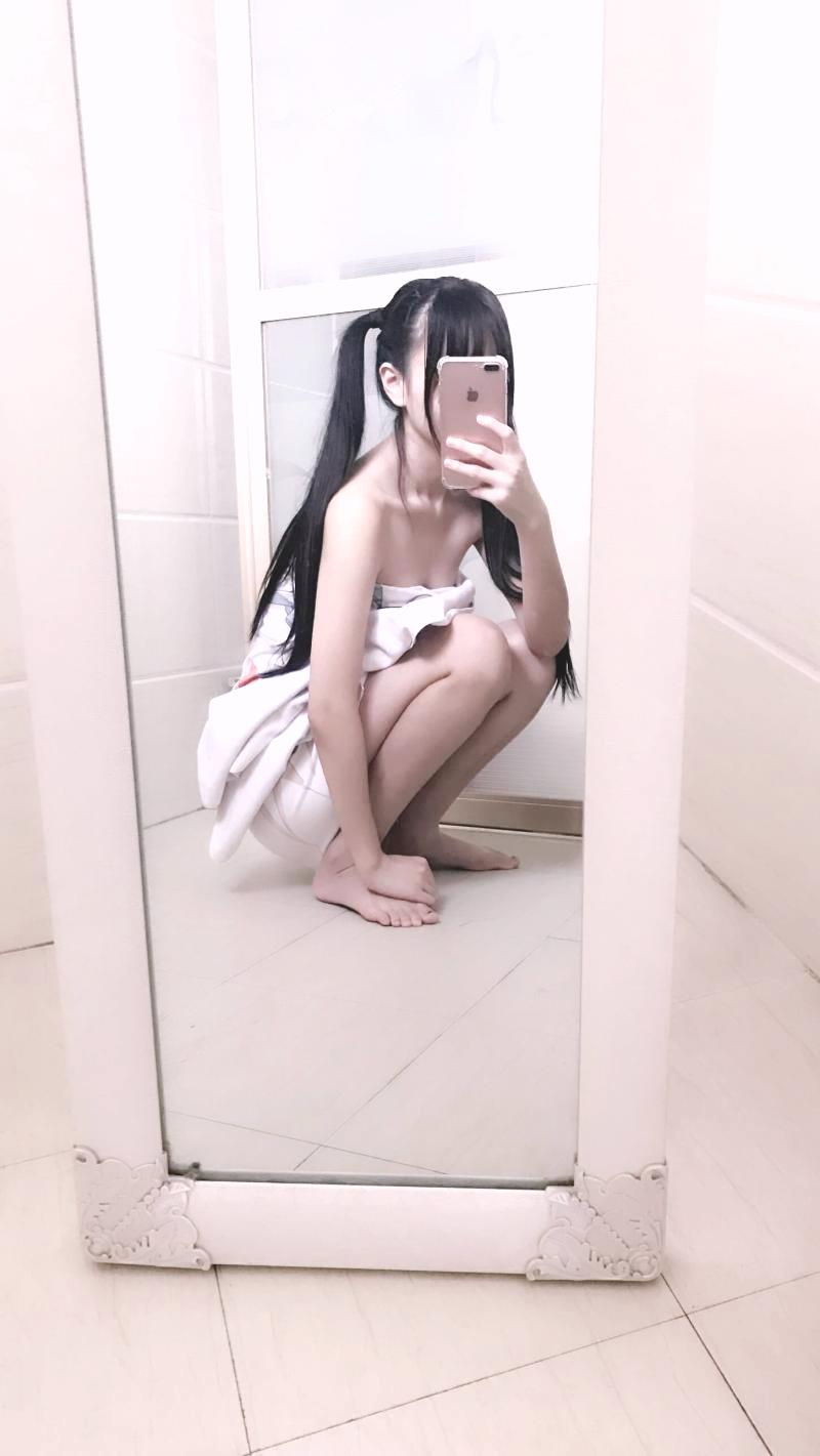 H工口小学生赛高 - 洗完澡后的小仙女。- (19P)
